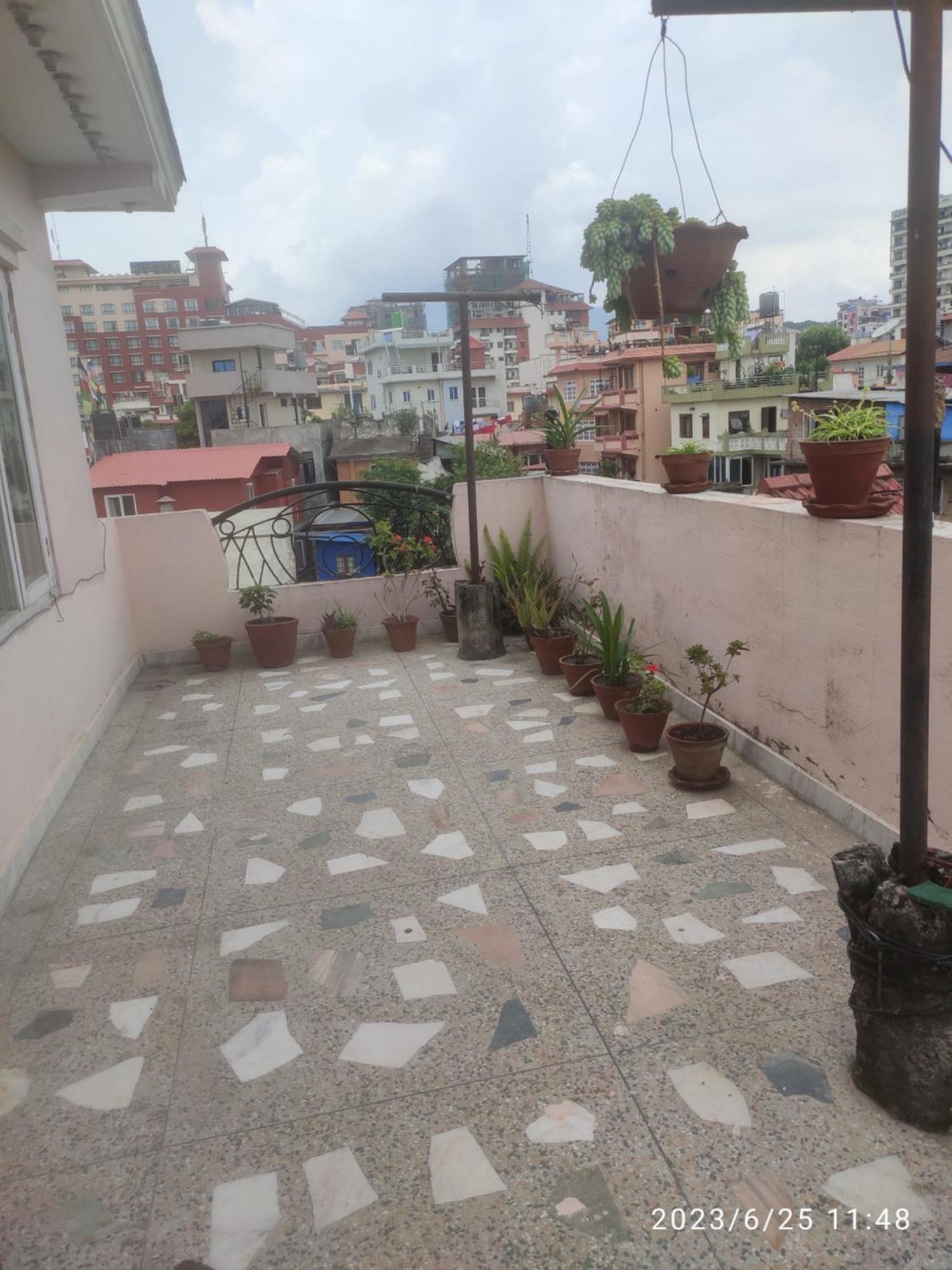 Kathmandu Home Stay & Hostel Buitenkant foto