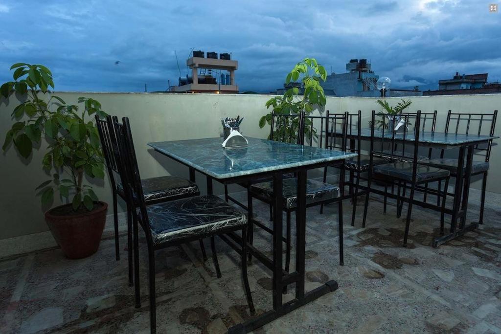 Kathmandu Home Stay & Hostel Buitenkant foto