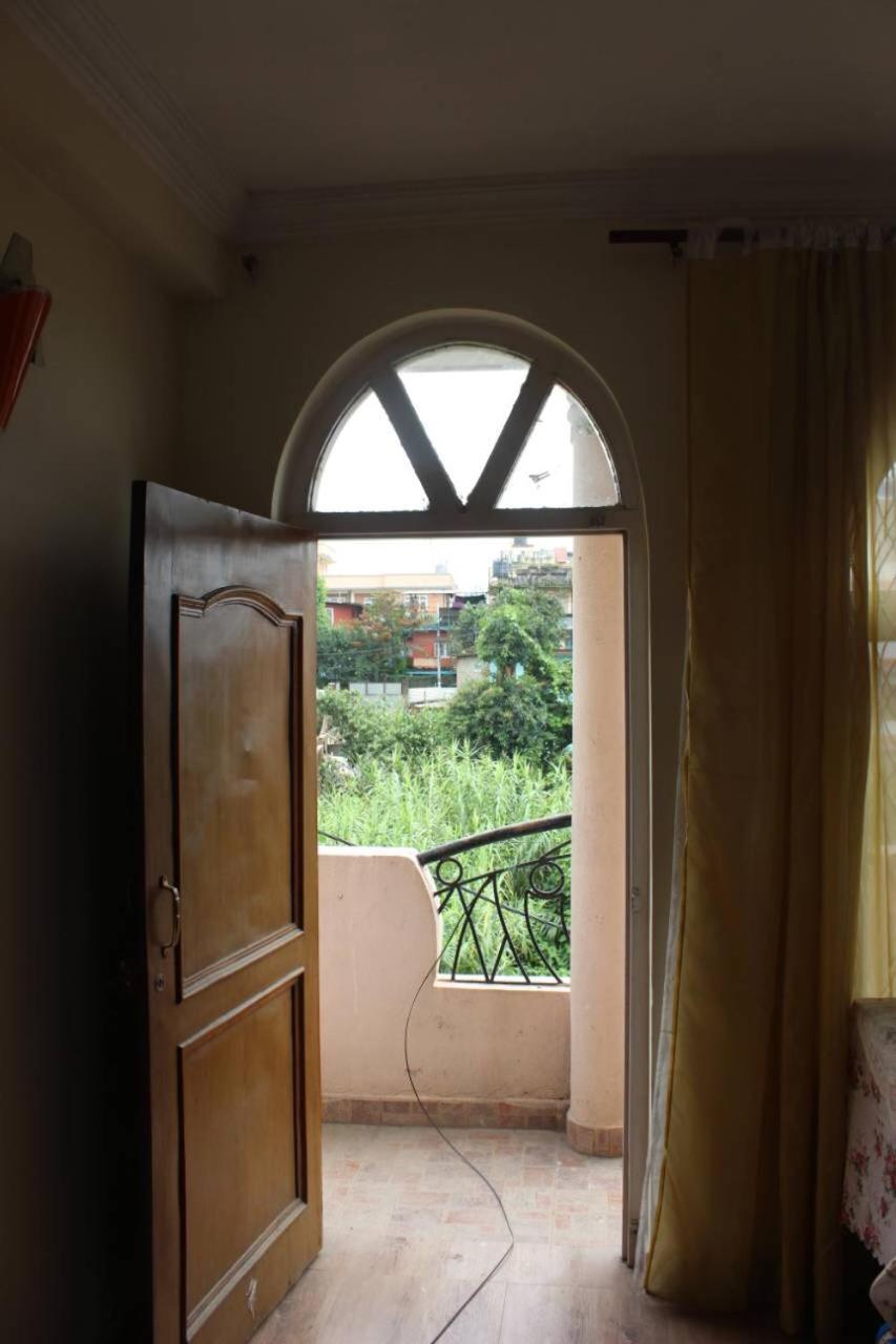 Kathmandu Home Stay & Hostel Buitenkant foto